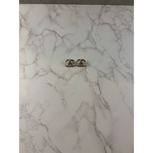 Chanel CC Logo Gold Stud Earrings Classic Minimal - Picture 3 of 5